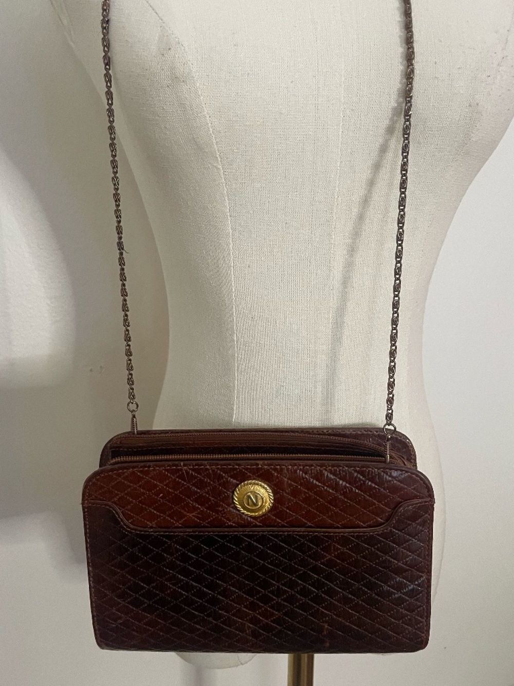 Vintage 80/90's Albert Nipon Quilted Brown Leather Crossbody Bag with Gold Chain